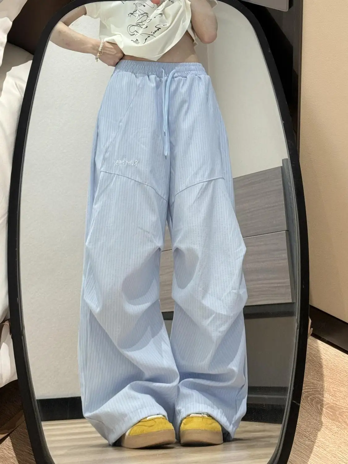 

Women Casual Striped Joggers Tech Pants Low Waist Pants Drawstring Wide Leg Baggy Trousers Y2k Streetwear Oversized Sweatpants