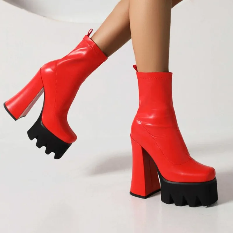 2026 15cm high heels women's autumn and winter new style thick soled wind thick heel large size short boots