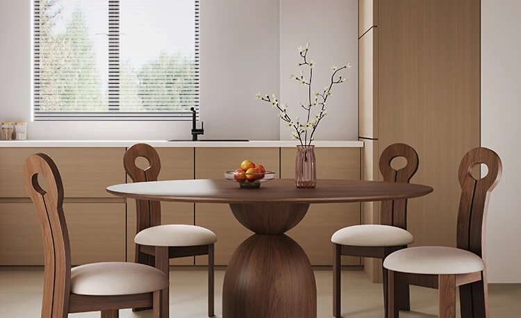 

Французский круглый обеденный стол и стул