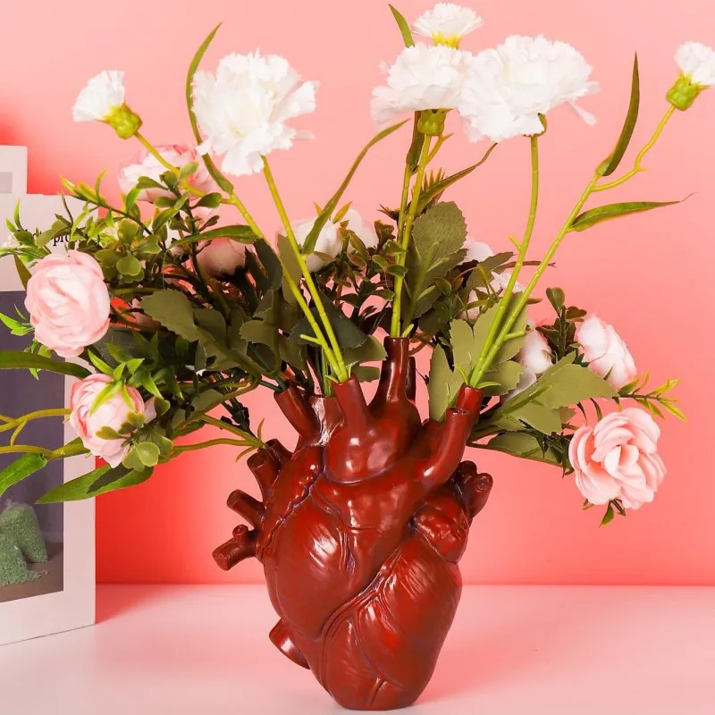 Heart Shaped Vase Resin Dried Flower Container Flower Pot Human Sculpture Modern Unique Nordic Style Desktop Decoration Crafts