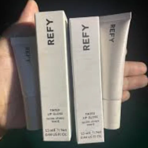 Cooling Metal Applicator High-Shine Plumping Glass Lips New REFY Tinted Lip Gloss 13ml Hyaluronic Acid Deep Nourishing Lip Balm