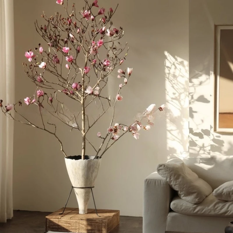 ornament, retro big flower utensils, homestay home, wabi-sabi wind, living room, flower bucket, ancient atmosphere
