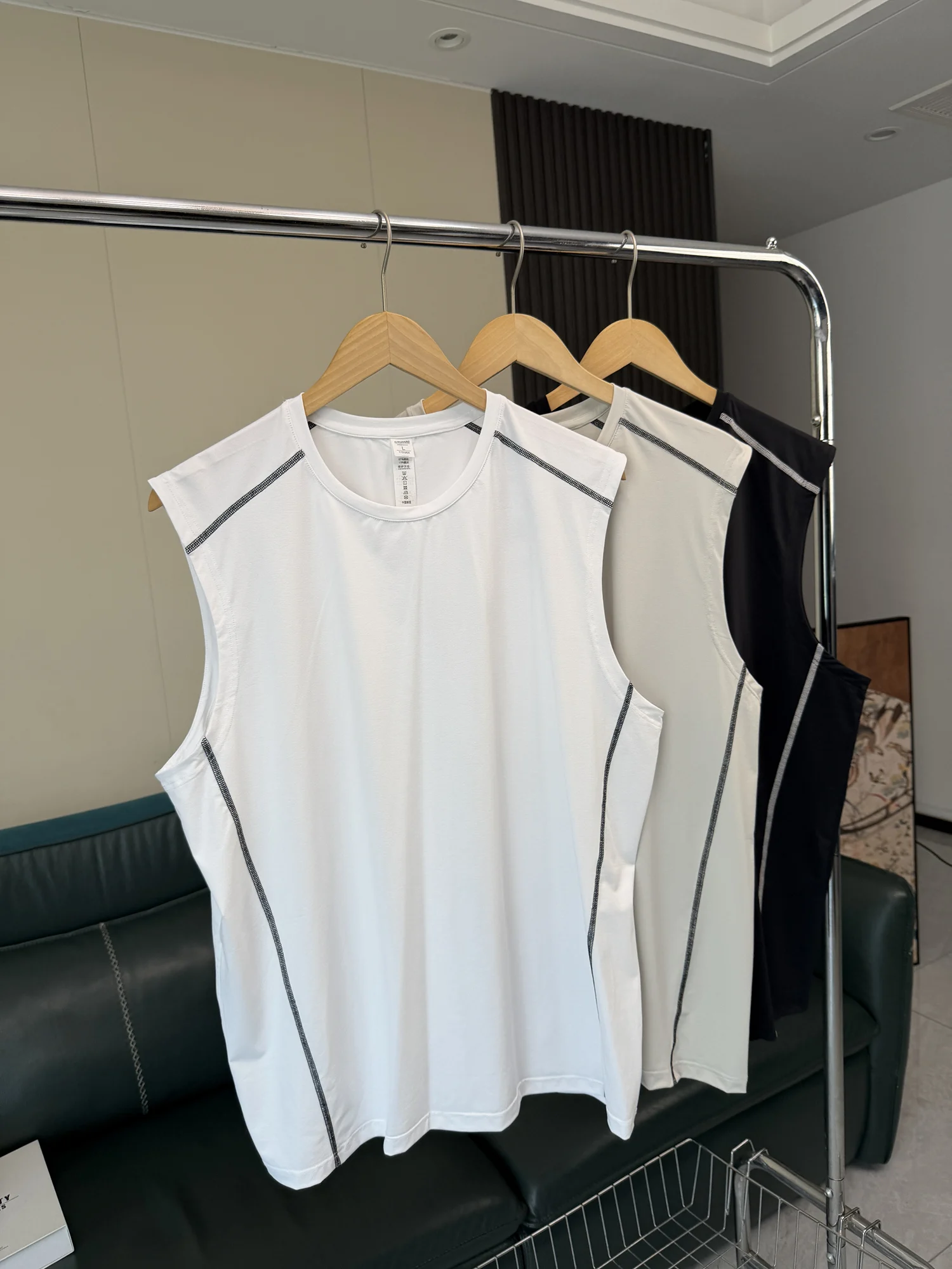 

Strongly Recommended Men's Summer Sport Vest Loose Breathable Quick Dry Sleeveless T-Shirt Moisture Wicking Casual round Neck