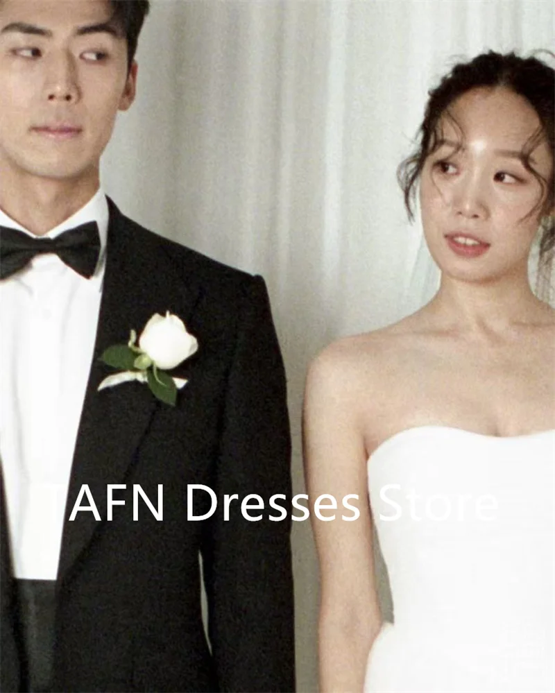 TAFN Simple A Line Soft tulle Wedding Dresses Photo shoot Korea Strapless Sweep Train Plus Size Bridal Gowns Robe de mariage