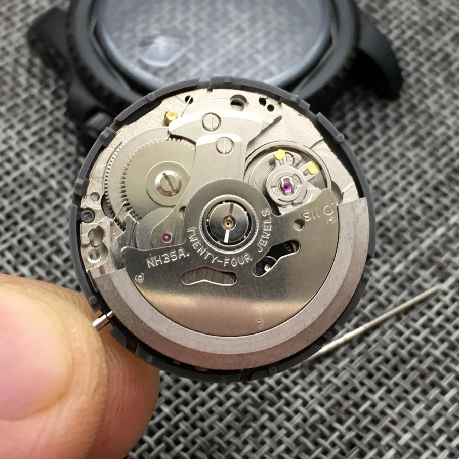 Japan Genuine NH35 Automatic Mechanical Movement High Accuracy 24 Jewels Mod Watch Replacement NH35A Date at 3:00 A8