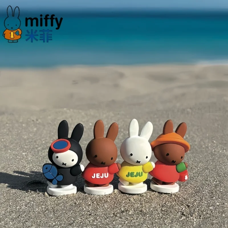 Muñeca Miffy en Caja Sorpresa, Figura Coleccionable de la Serie Citrus Haired Farmer de la Isla de Jeju, Edición Limitada, Adorno de Regalo