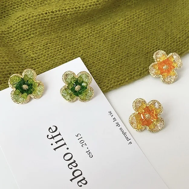 Gradient Crystal Green Flower Stud Earrings Small Wizard of Oz Green Flower Ornament