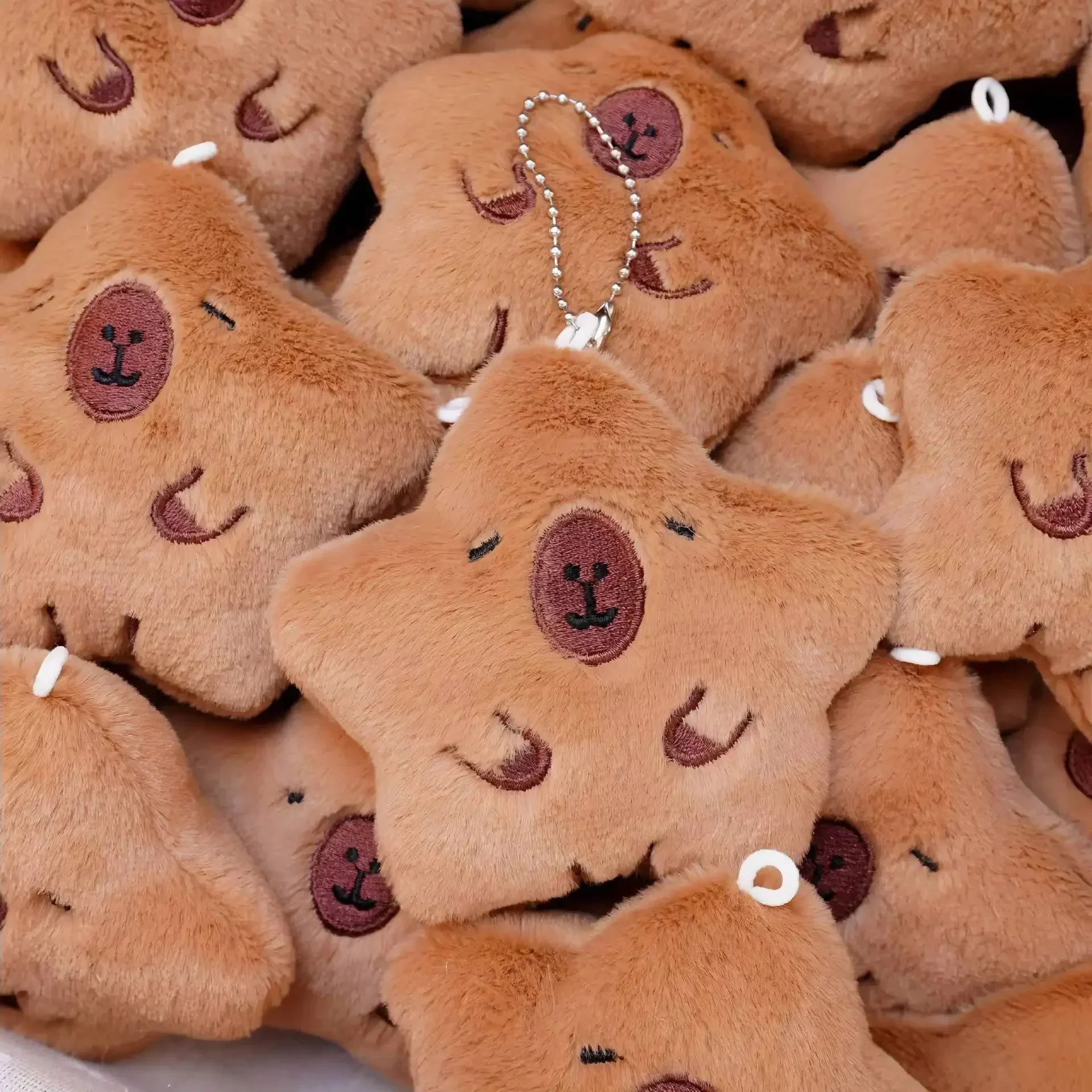 New 1Pcs Anime Capybara Cartoon Cosplay Keychain Unisex Pendant Plush Doll Key Rings Accessories Key Chains Kids birthday gift