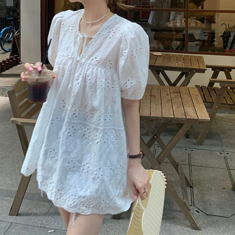 Blouses Women Hollow Out Puff Sleeve All-match Dress Lace V-neck Thin Summer Loose Fashion Solid Simple Casual Female