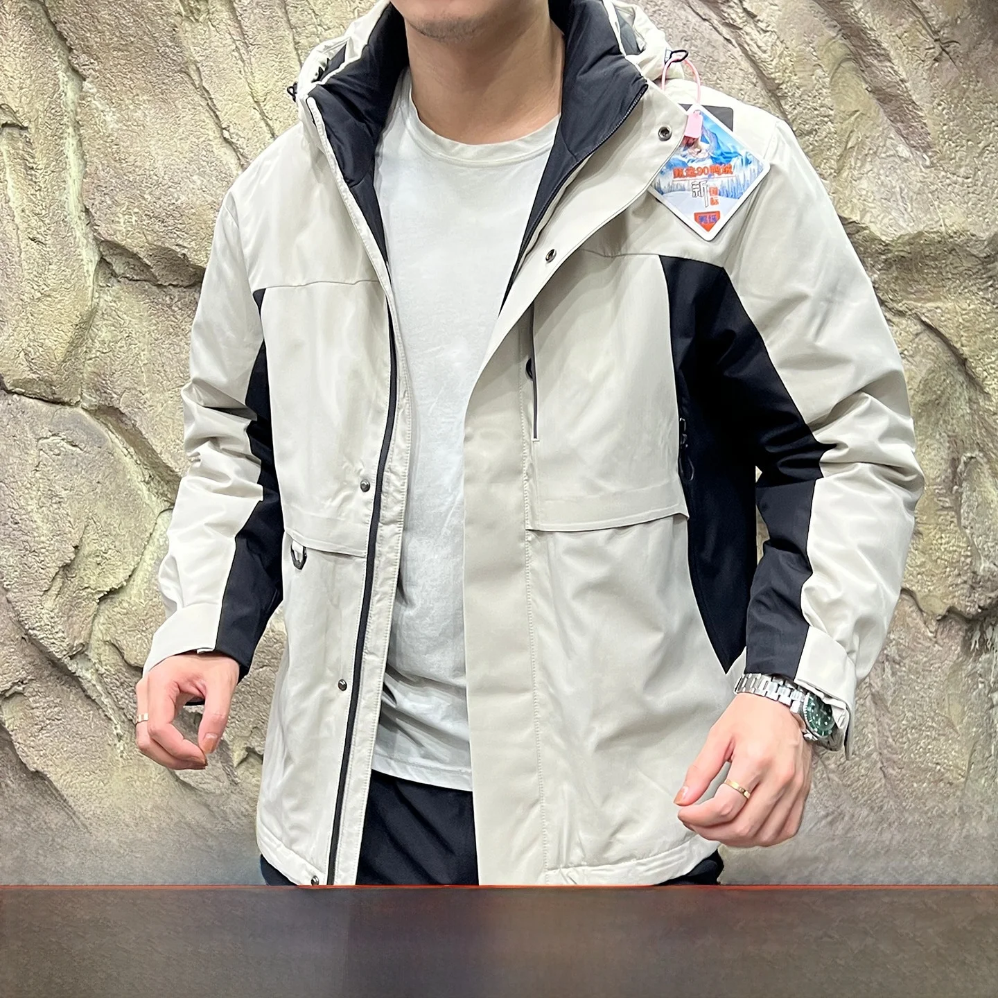 

Outdoor Men's 3D Tailored down Jaet Water-Resistant Warm Fce Autumn Winter Coat Regular Fit Long Sve Zipper Closure