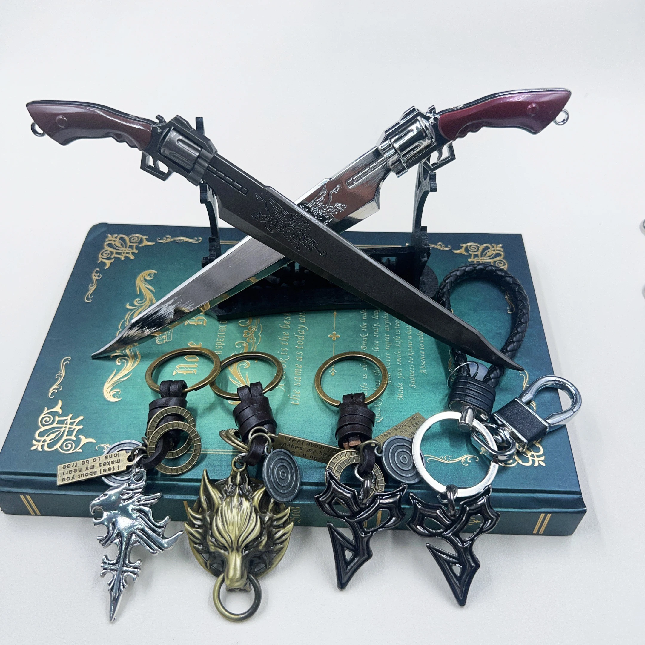 22 سنتيمتر الأسد القلب Gunblade مع المفاتيح FF الثامن لعبة البضائع Squall Leonhart شفرة معدنية سلاح نموذج الديكور جمع