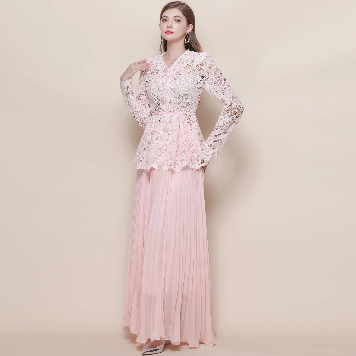 

Осенний французский модный элегантный комплект из 2 предметов, женская кружевная рубашка с v-образным вырезом и длинными рукавами + длинная юбка с высокой талией, комплект для торжественных случаев