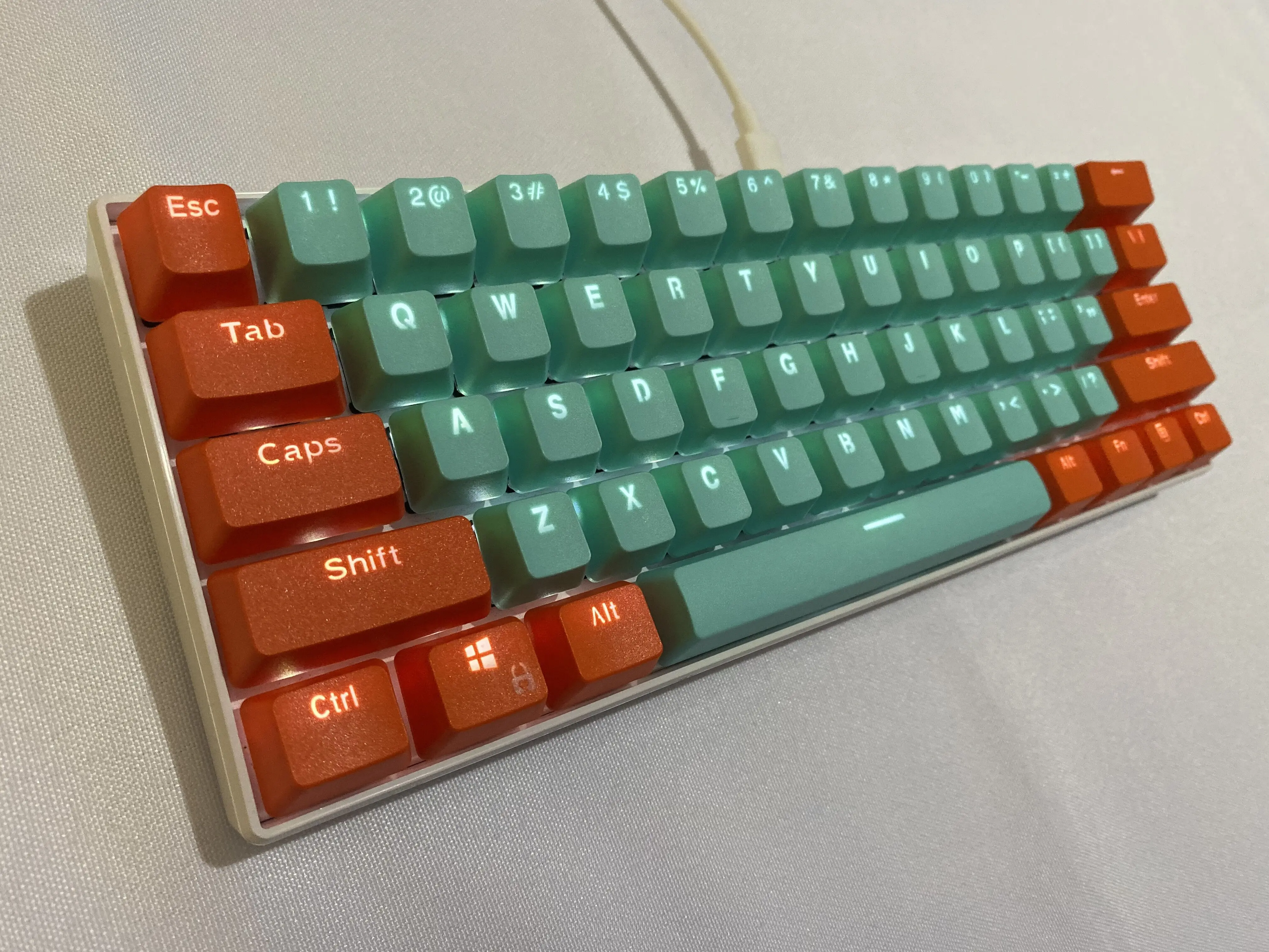 (Keycaps Only Sold)Orange Cyan RK 61 Backlight Keycaps PBT Material OEM Profile Double Shot For MX Switch Mechanical Keyboard