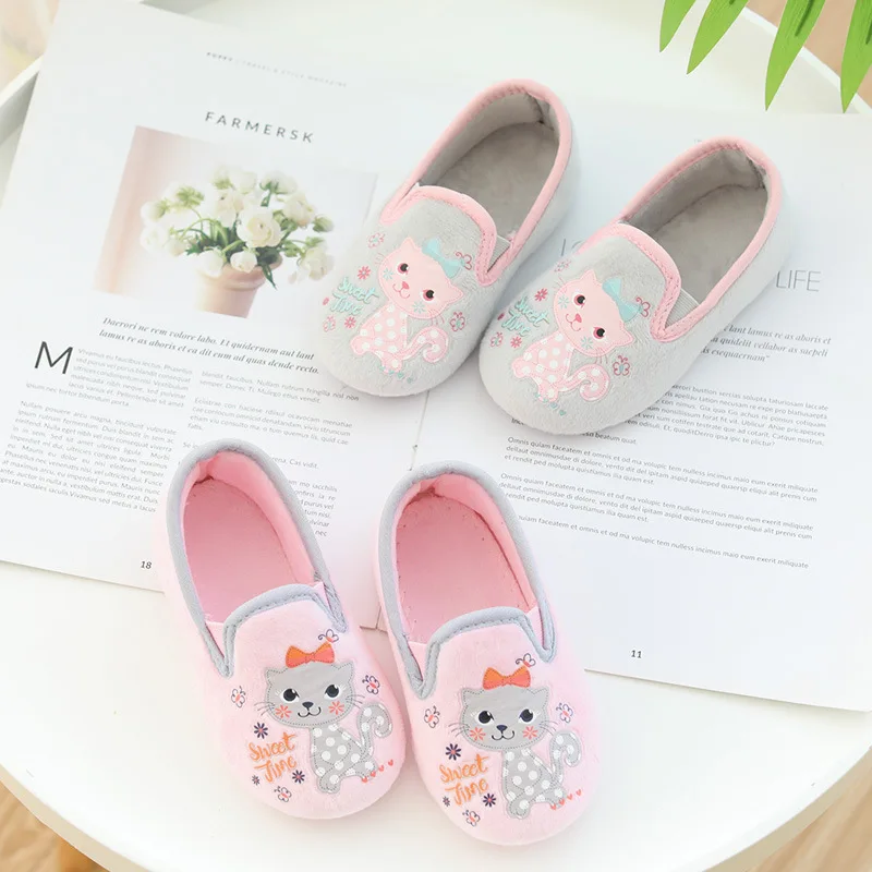 Spring and Autumn Children Sweet Girls Cat Indoor Home Shoes Soft Sole Bag Heel Slippers Floor Socks