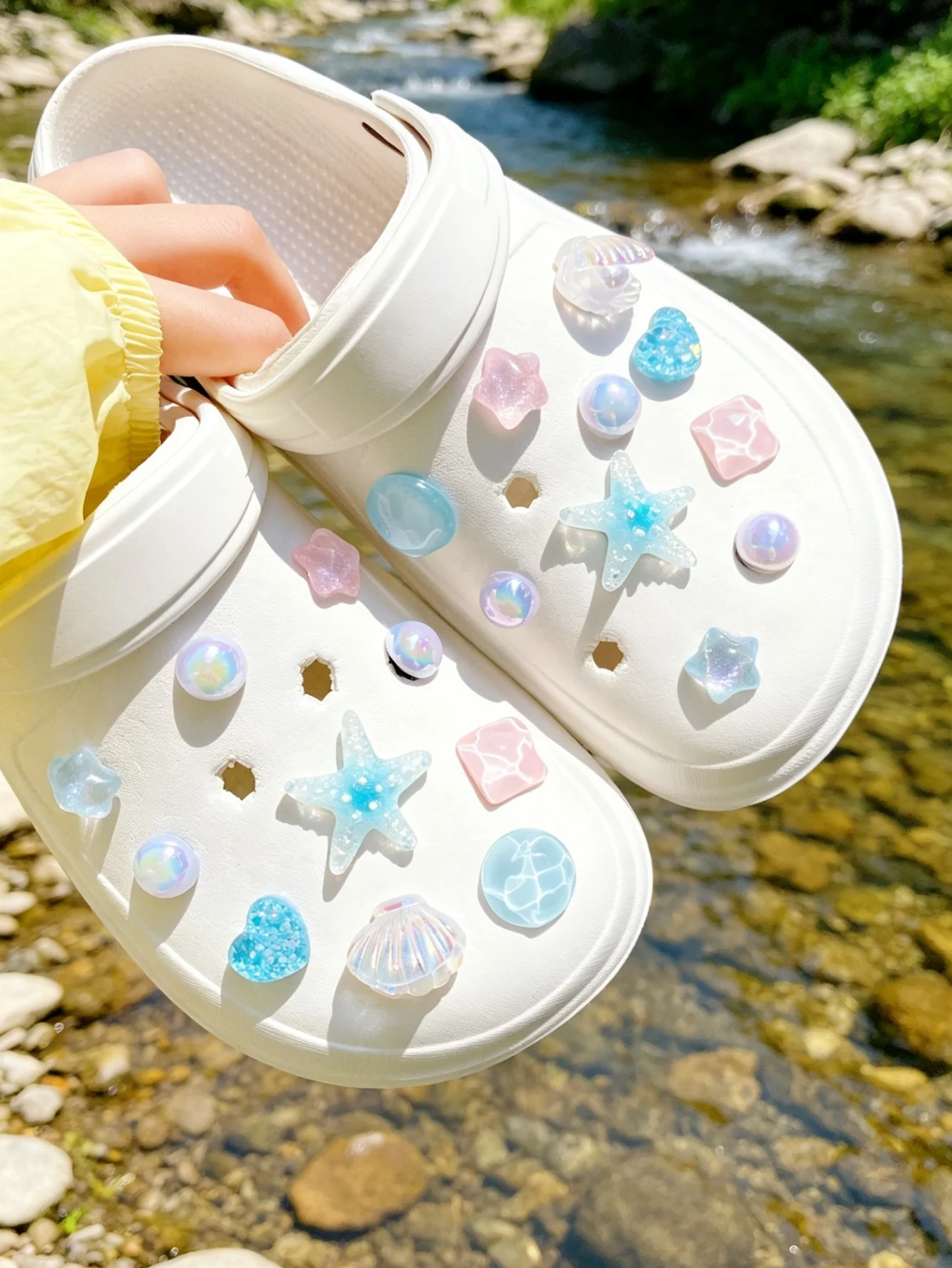 20-Piece Fashionable & Versatile Blue Starfish and Seashell DIY Detachable Shoe Accessories. ABS Garden Shoe Sandal Charms, Outd