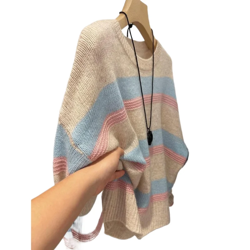 Sweter damski z okrągłym dekoltem, w paski, niebieski, kontrastowe kolory, luźny, uniwersalny, dzianinowy top, jesień 2025, płaszcz z długim rękawem.