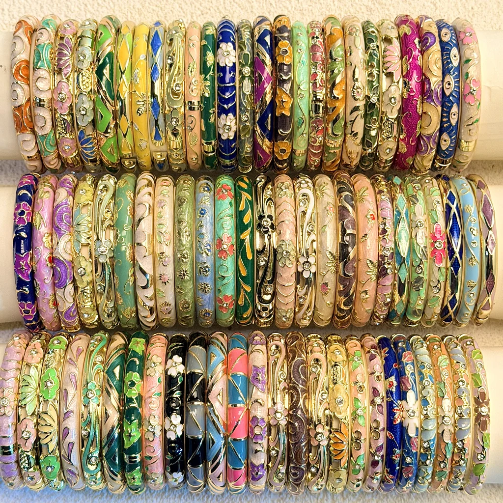Vintage Enamel Cloisonne Bangle Bracelets for Women Multicolor Floral Pattern Metal Bangles Bohemian Stackable Wrist Jewelry