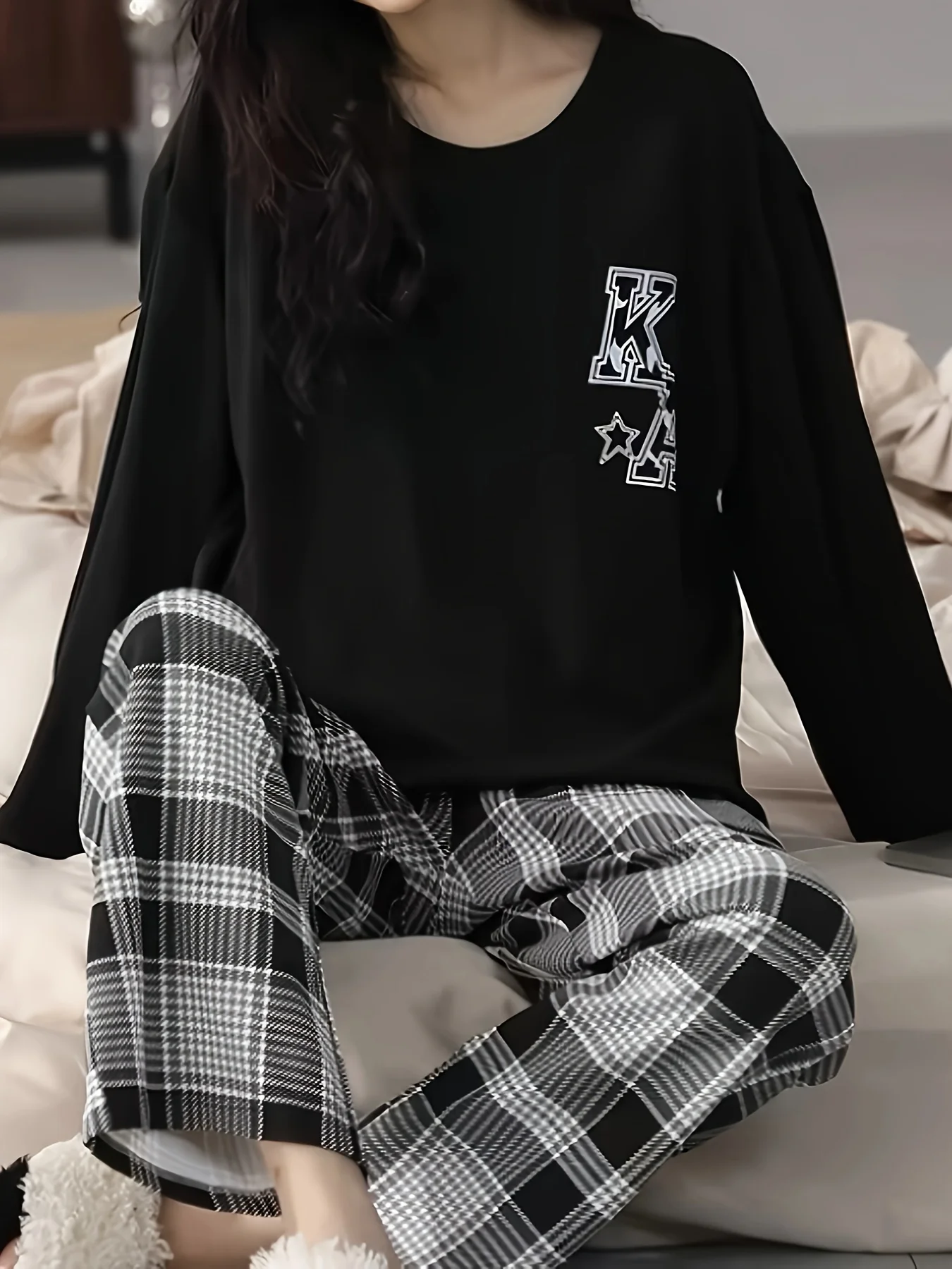 2-Piece Women's Pajama Set - Ins-Style Cool Letter-Printed Pajamas with Black and White Checkered Wide-Leg Pants, Loose and Casu