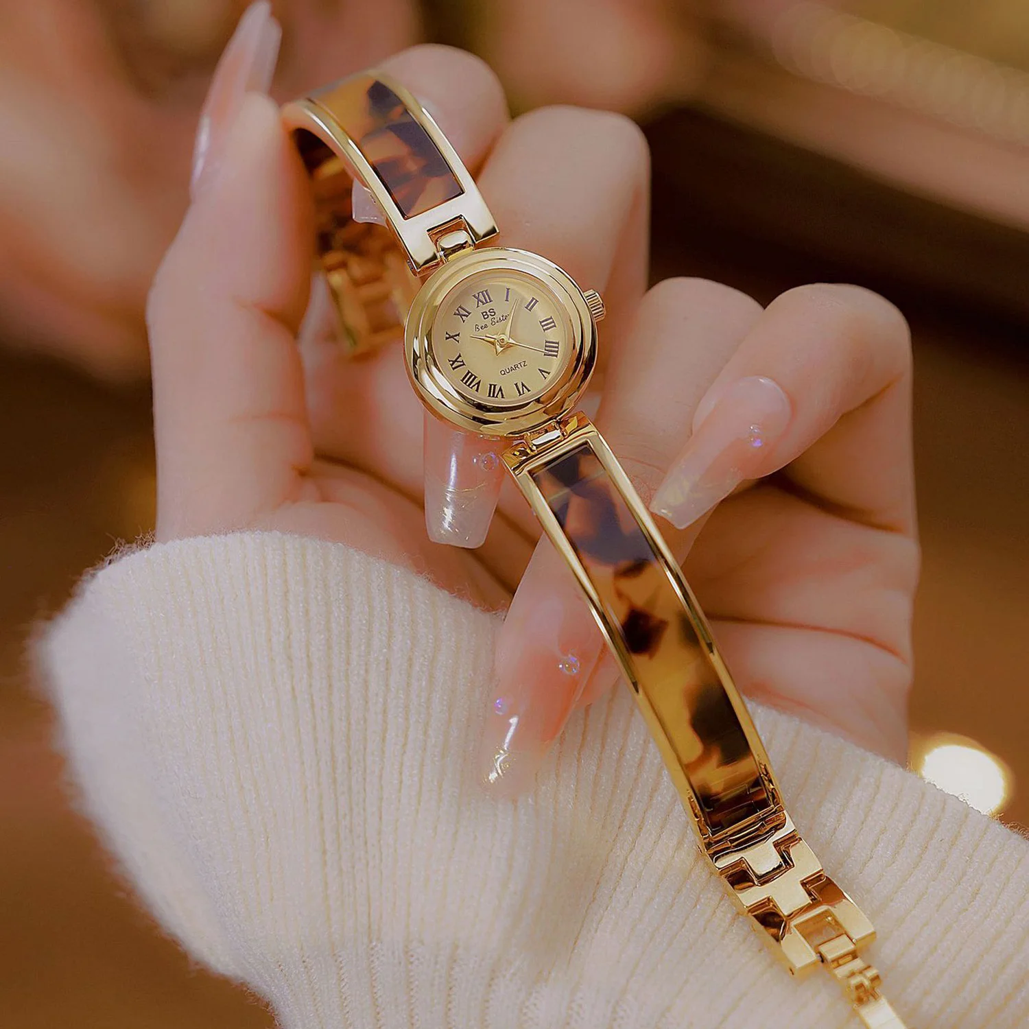 Luxury Small Dial Quartz Ladies Watches Classic Vintage Gold Bracelet Party Dress Watch For Woman Gift Reloj Para Mujer