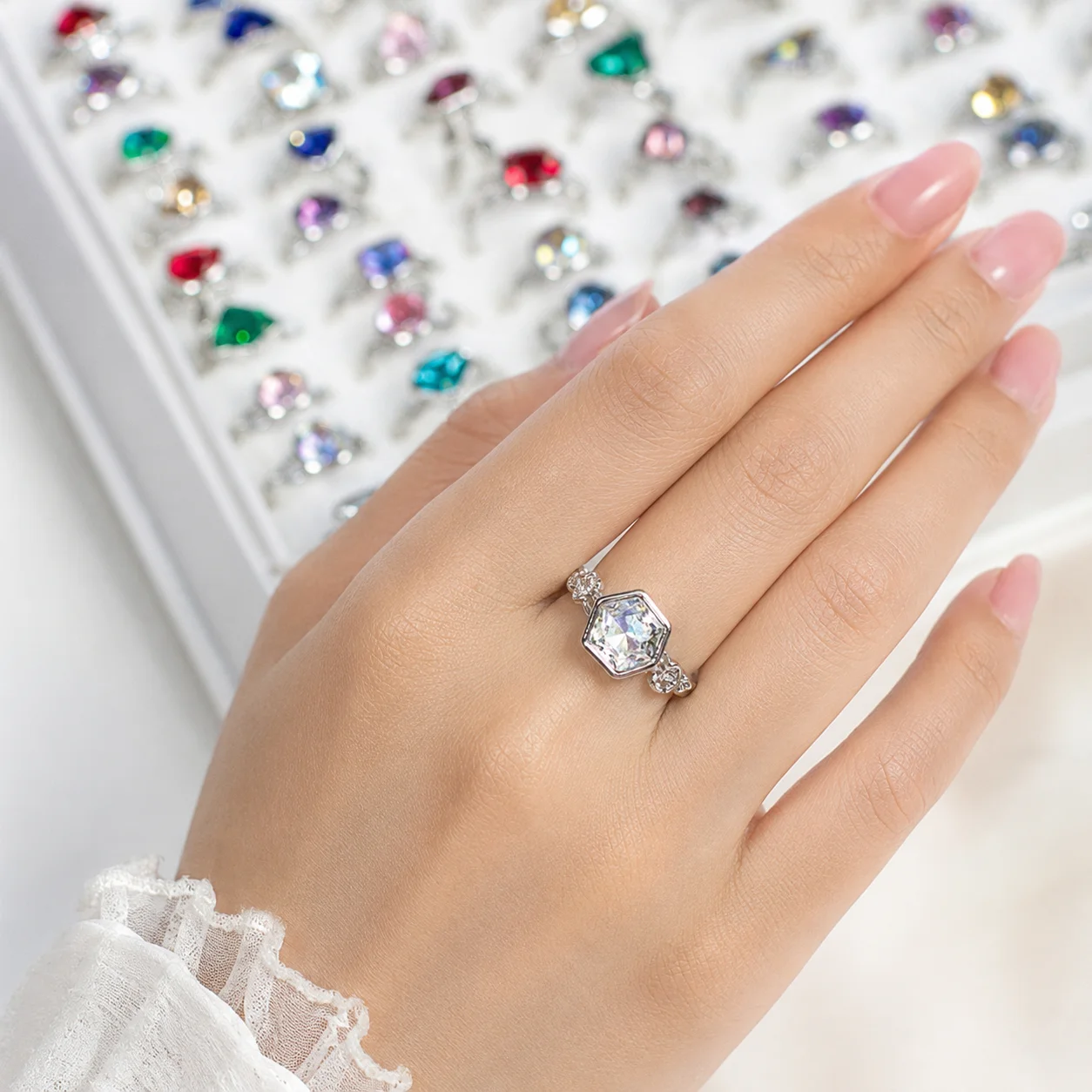 50Pcs Silver Plated Pearl Ring Set for Women Vintage Crystal Flower Stackable Rings Elegant Wedding Jewelry Gift Wholesale