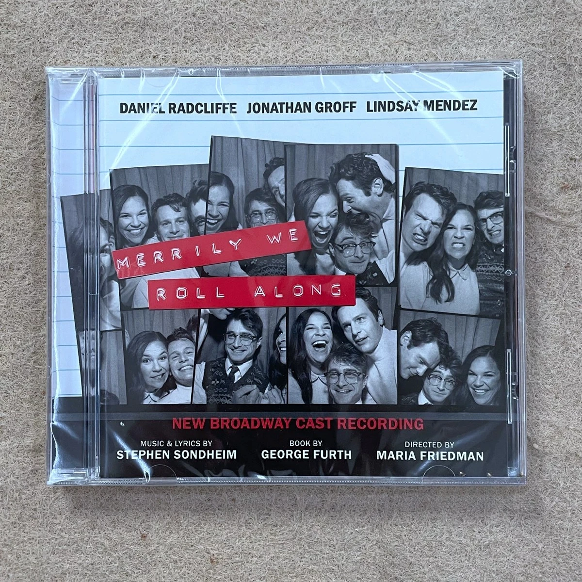 

CD Merrily We Roll Along — классический музыкальный саундтрек Джорджа Хутта — привлечение мелодий и эмоциональных вокалов для любителей музыки