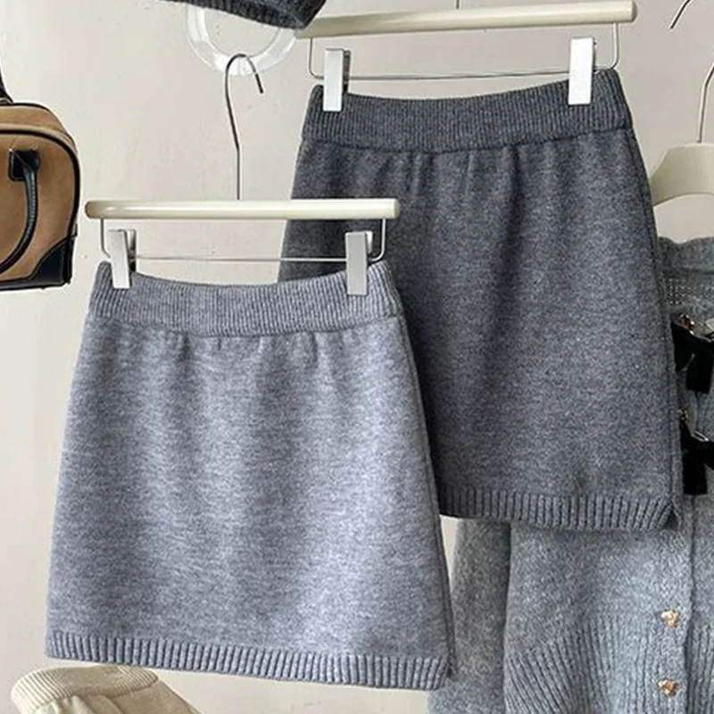 

Women's Elegant Elastic Waist Knitted Short Skirt Autumn Winter Versatile Slimming Bodycon Skirts