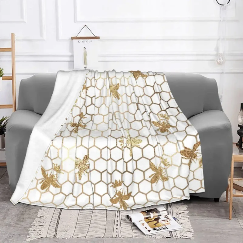 

Gold Bee Blanket Velvet Spring Autumn Multifunction Lightweight Thin Throw Blanket for Bed Travel Bedspread