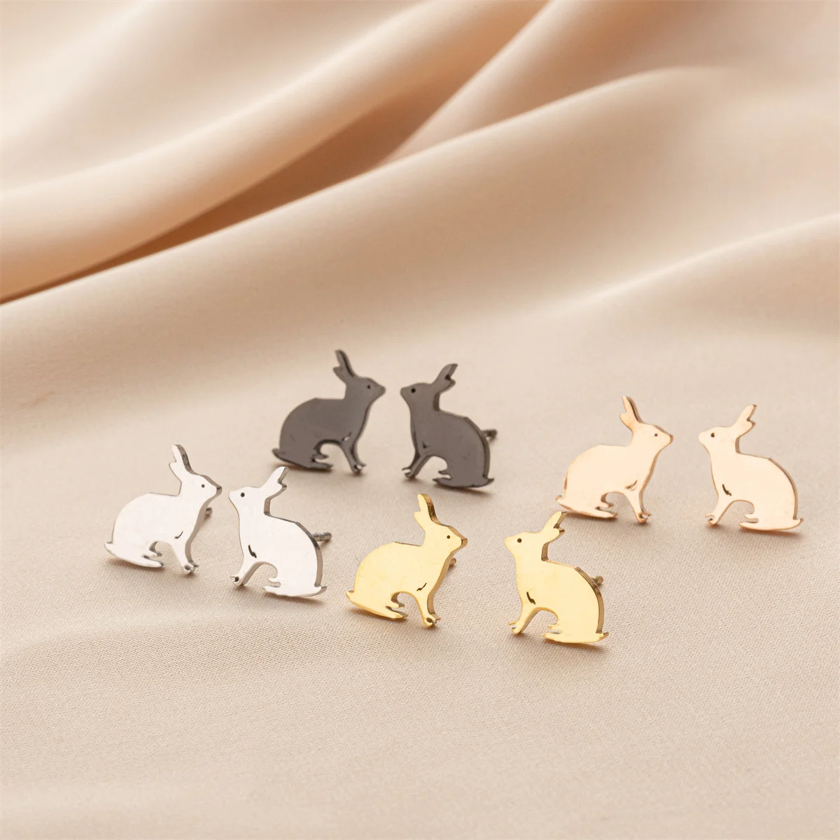 Tragus Piercing Stainless Steel Tiny Stud Earrings For Women Cute Bunny Rabbit Animal Earringsfashion Jewelry 2024 New Trend