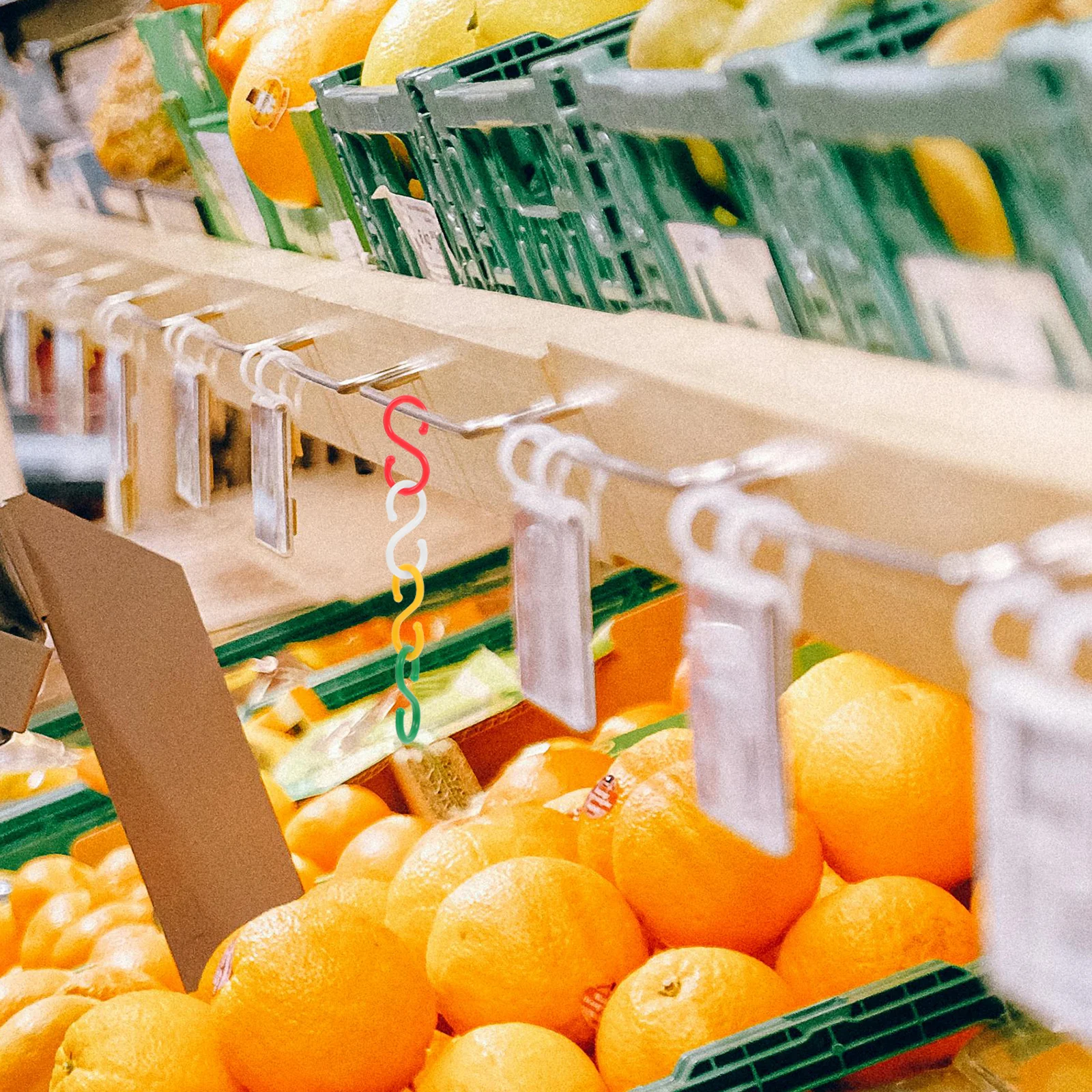 

100Pcs Plastic S Hooks Vibrant Colors Easy Install Hanging Snacks Samples Light Strings Home Party Decor S Hooks for Hanging