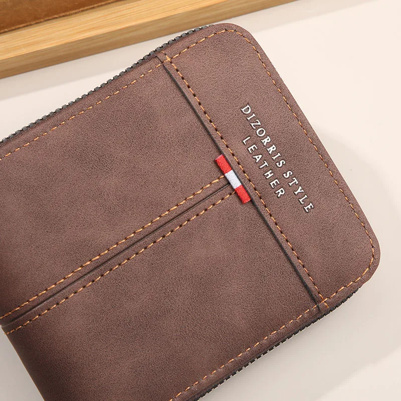 محفظة رجالية جديدة لعام 2025 قصيرة بسحاب أفقي وثلاثة أضعاف بدون محفظة كلاسيكية غير رسمية بإبزيم مربع #4