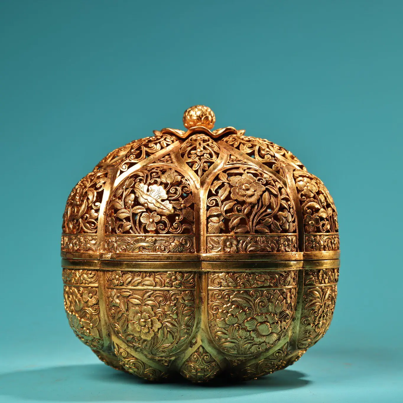 Vintage Chinese Copper High Relief Openwork Gilt Jewelry Treasure Box Heavy Patina Fine Carving