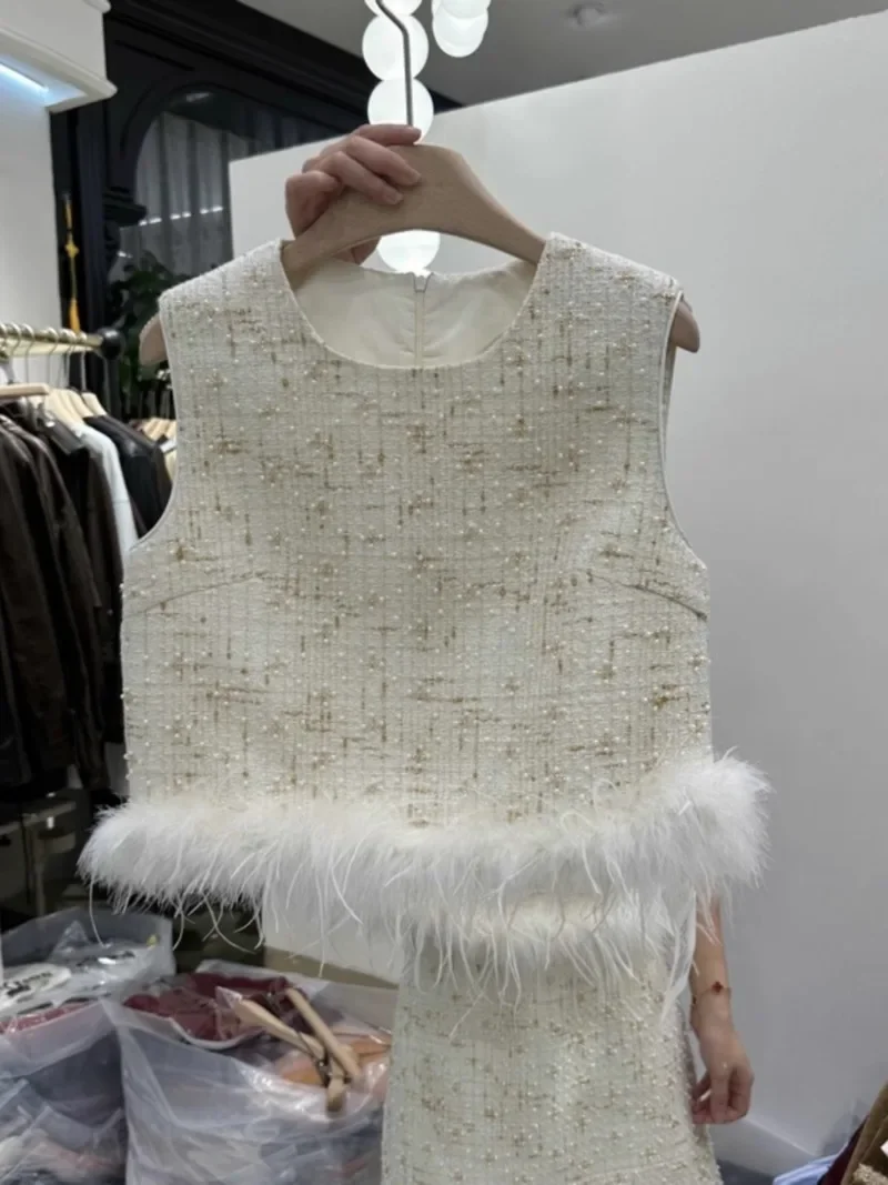 2024 Autumn New Product Korean Elegance Temperament Beaded Round Neck Sleeveless Ostrich Hair Vest with Short Skirt For Women