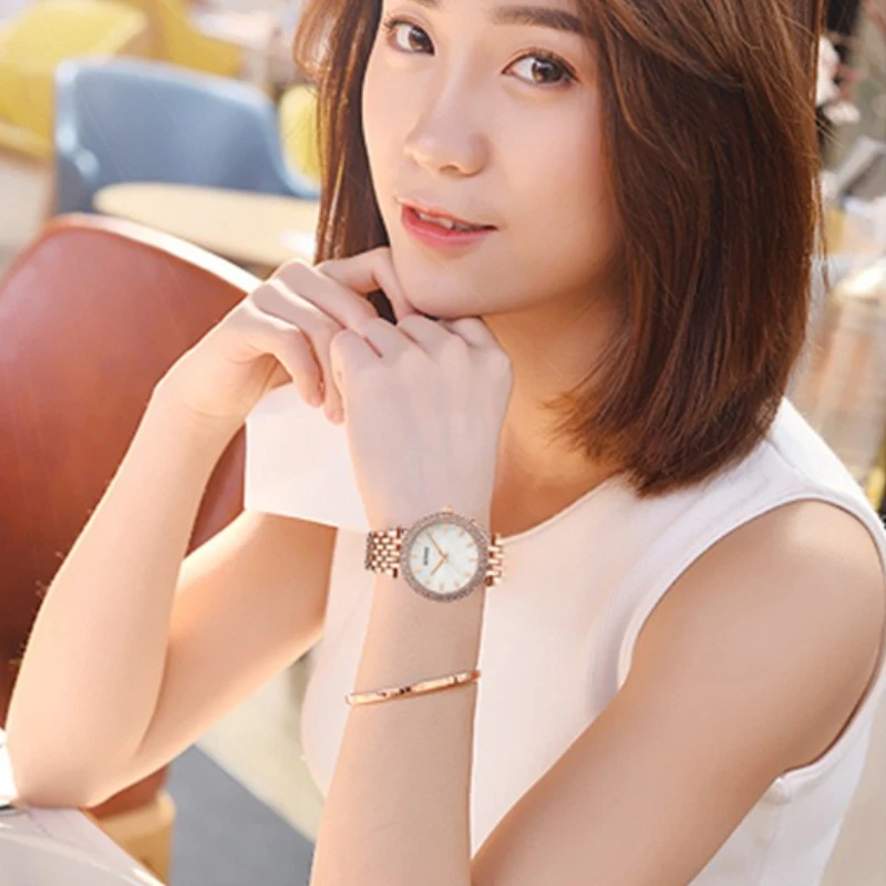 2025 New Elegant Ladies Watch Fashion Trend Simple Quartz Waterproof Watch Luxury Birthday Gift