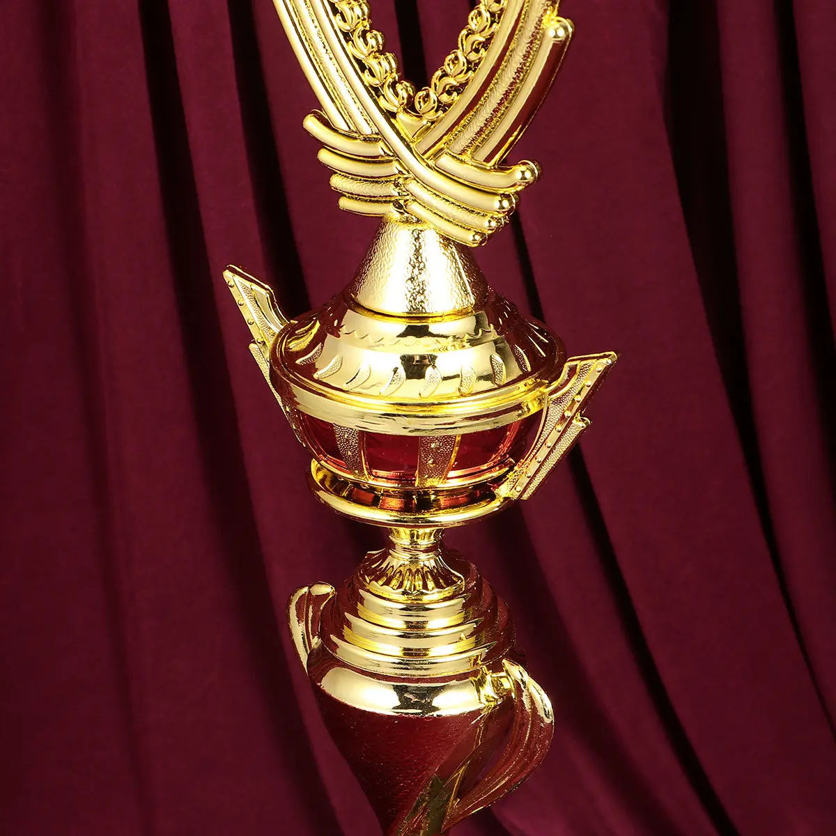 

1Pcs Creative Award Trophy 37Cm Meaningful Plastic Trophy for Motivation Achievement Recognition School Home Office Display