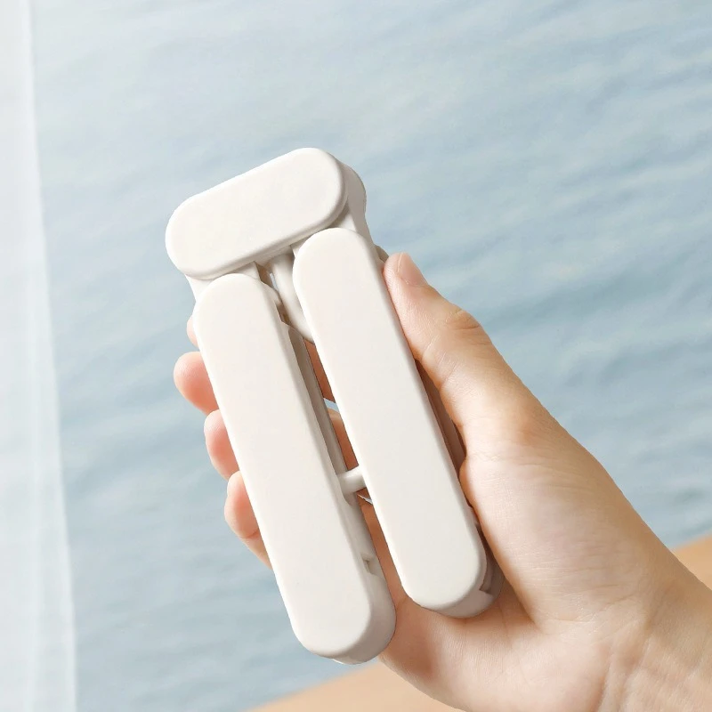 

Портативная складная дорожная вешалка, нескользящая утолщенная вешалка для одежды с ветрозащитными зажимами для домашнего использования в деловом поезде