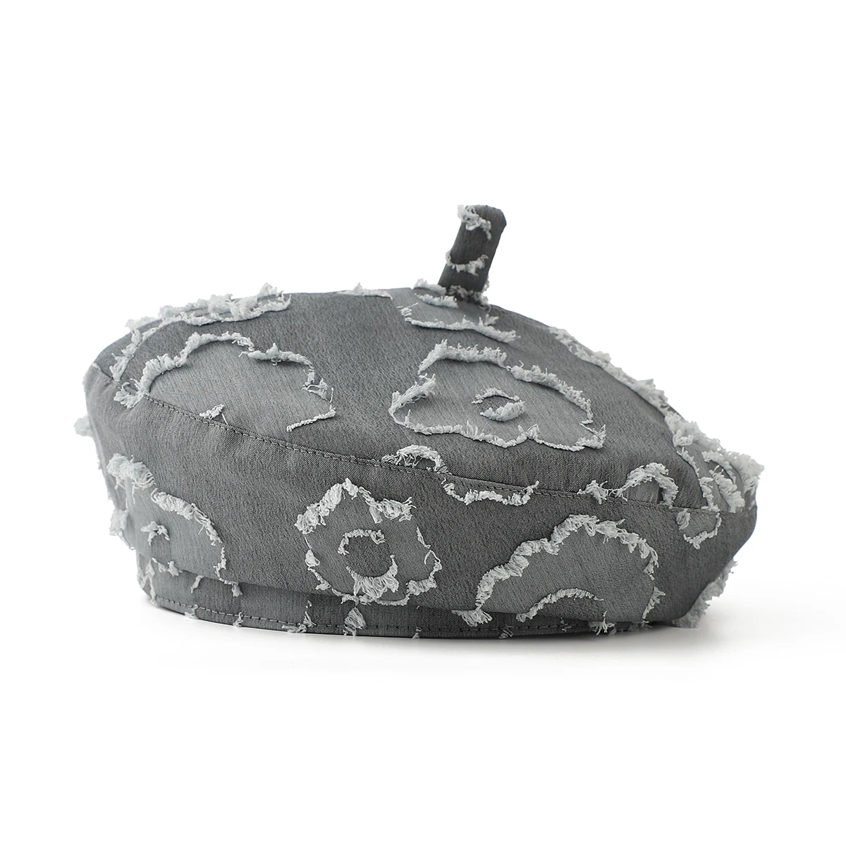 Small-scale full-edge fringed flower beret for women, suitable for outings, sun protection, casual wear and versatile styling.