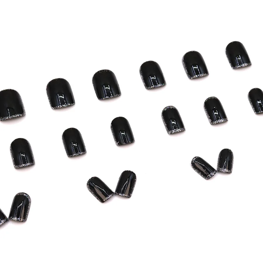 24個入り ブラックネイル プレスオン ガールズ シルバーグリッターネイルチップ ショート人工ネイルアート 再利用可能 粘着剤付きつけ爪