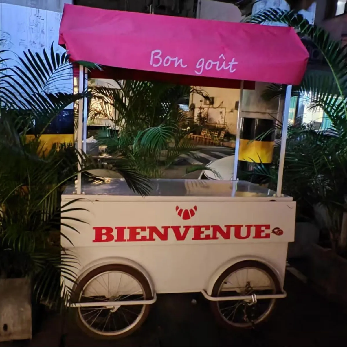 Customizable Internet celebrity shopping mall, night market, small cart vending car, market stall car