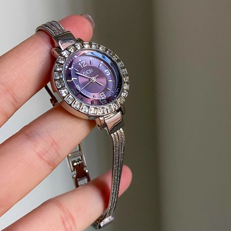 Women's Quartz Watch Diamond Case Roman Numerals Hour Hand Fashion Steel Chain Strap Waterproof Women Watches Luxury