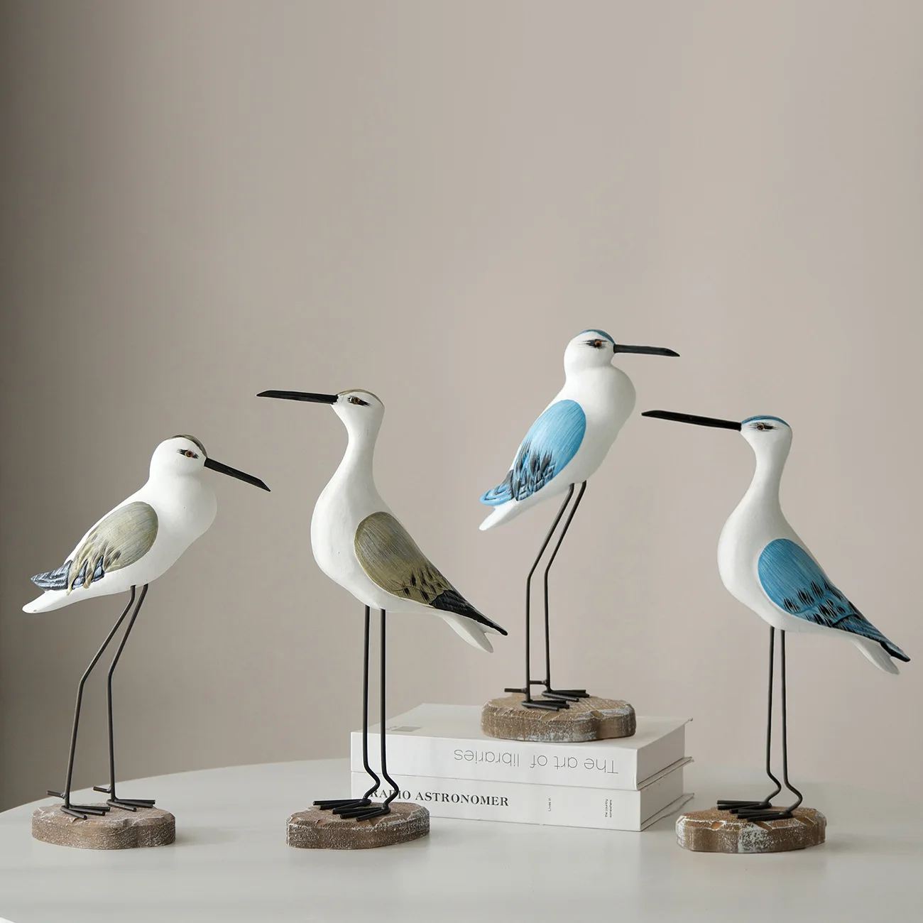 

Wooden Seabird Ornament - Coastal Style Decoration with Metal Legs for Home Desk, Marine Bird Figurine Collectible Art Piece
