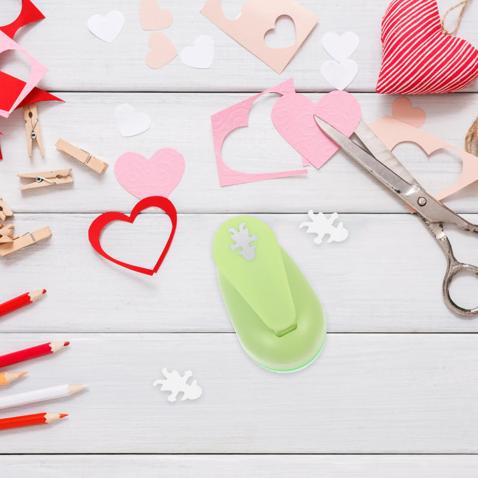 

Embossing Device Lovely Shape Puncher Scrapbooking Creative Hole Crafts for Paper DIY Punching Accessory Mini