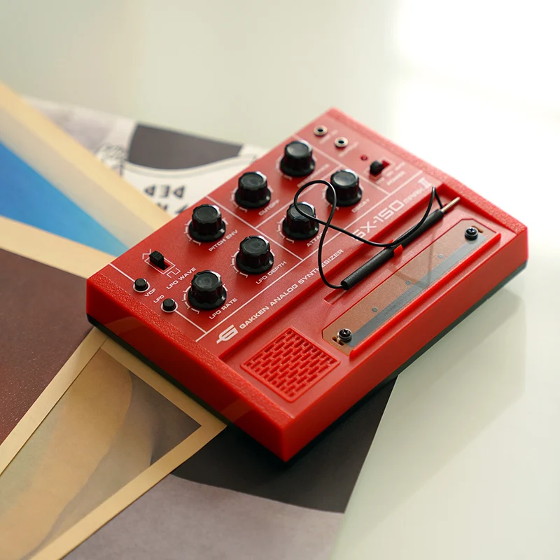 Japan GAKKEN Adult Science SX-150 Analog Synthesizer Portable Desktop Musical Instrument Creative Birthday Gift