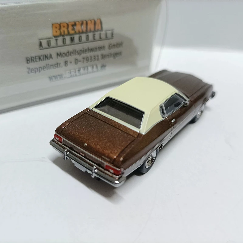 بريكينا HO مقياس 1: 87 البلاستيك جران تورينو كوبيه سيارة رياضية نموذج الكلاسيكية الكبار هدية تذكارية عرض ثابت