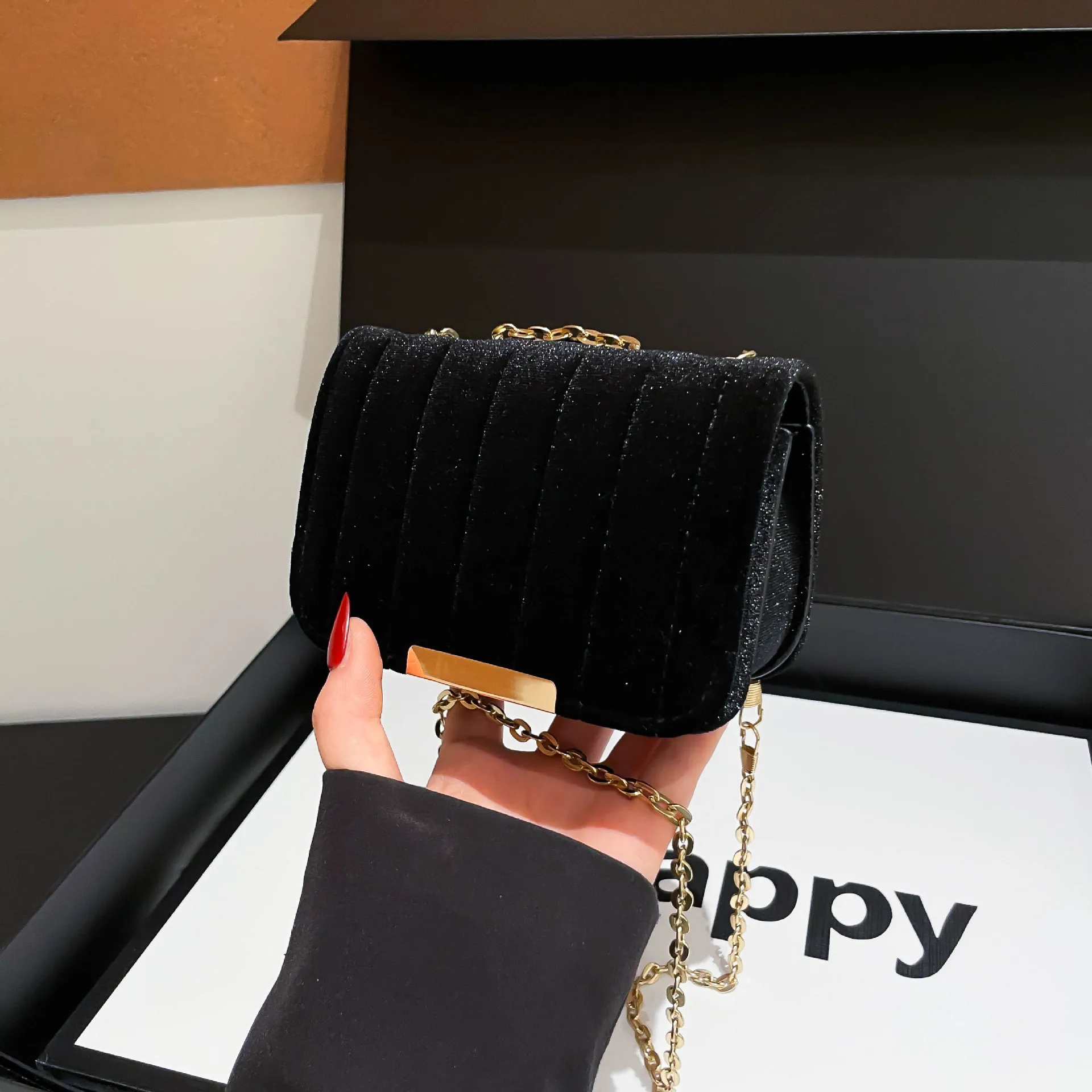 

​​2025 Phone Square Bag Minimalist Shoulder Purse for Women Fashion Crossbody Tote Chic Day-to-Night Bag Versatile Sling Bag​