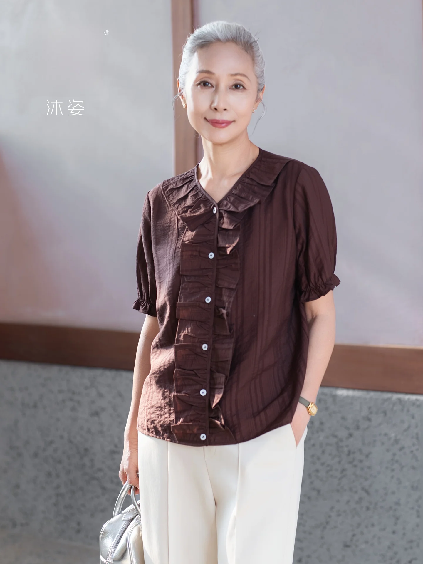 

Muzhi Mom Summer Short Sleeve T-Shirt Stylish Beautiful Middle-Aged And Elderly Fashionable Small Shirt Breathable Lightweight