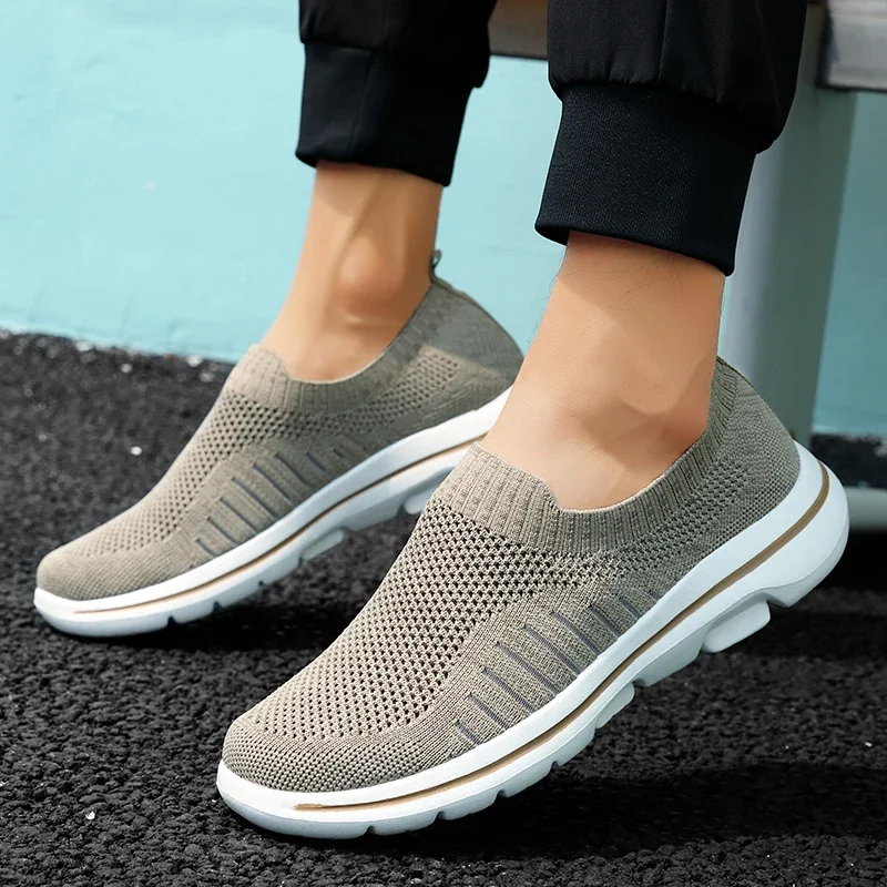 

Men's Breathable Mesh Ultra Light Soft Sole Lazy Shoes Le Fu Shoes Mesh Sliding in Lightweight and Breathable Walking Flat Shoes
