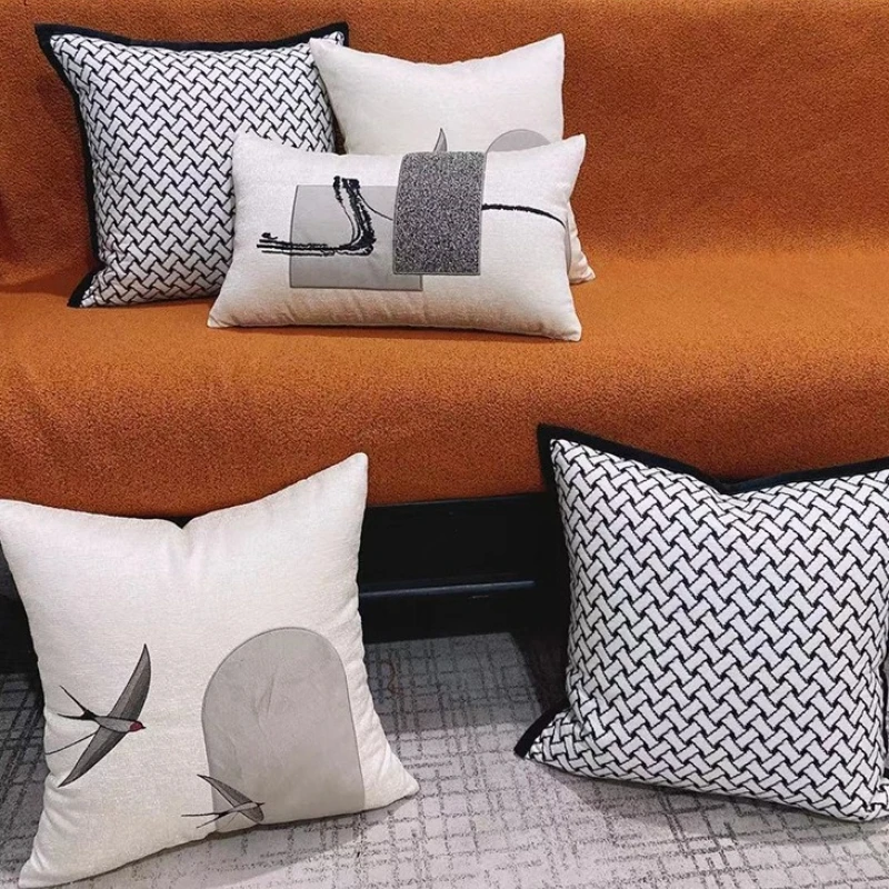 

Premium Black and White Cushion Cover High Precision Patchwork Embroidered Pillowcase Modern Living Room PillowCovers Decorative