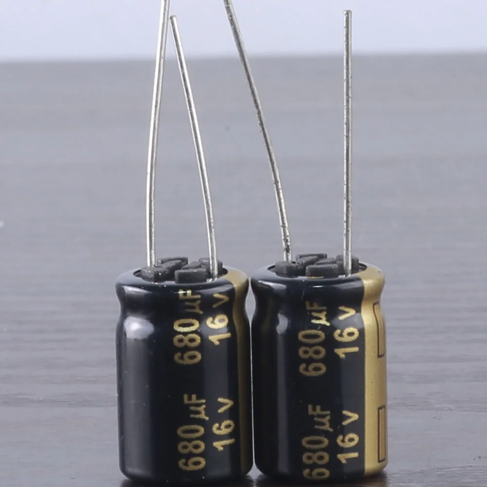 5pcs JAPAN Panasonic FM 680uf 16V 680mfd  Impedance Electrolytic Capacitors