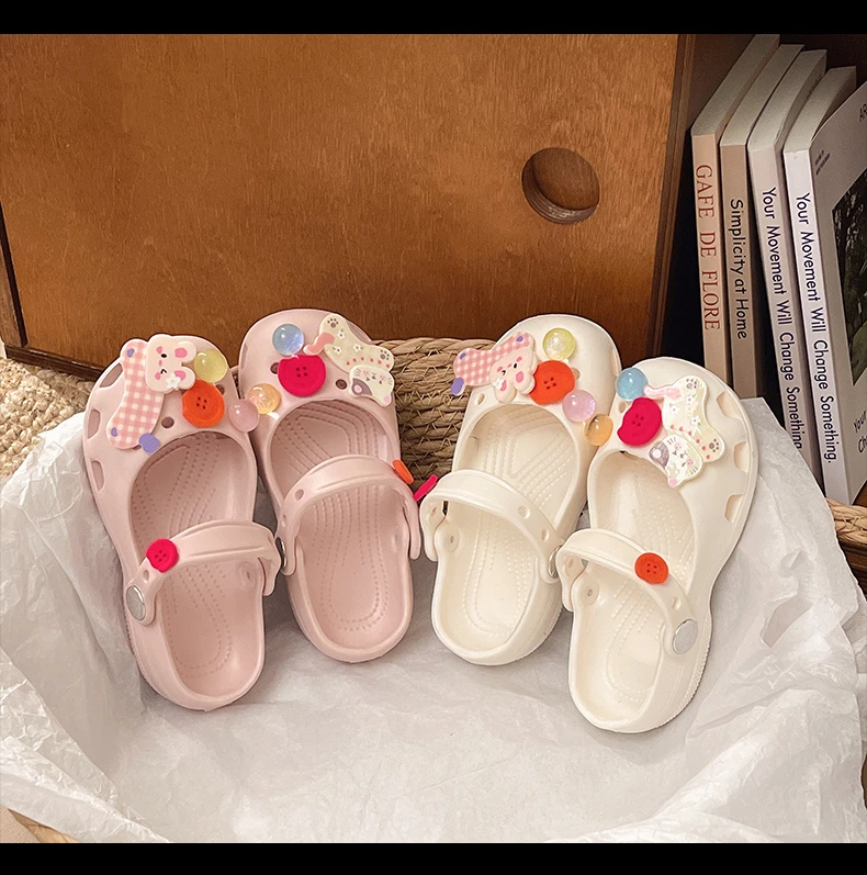 Mädchen-Sandalen mit Lochmuster Süße Kinder-Strandschuhe Weiche Sohle Rutschfest 2026 Sommer Neue Kinder-Prinzessinnen-Schuhe Vielseitig – Detail 4