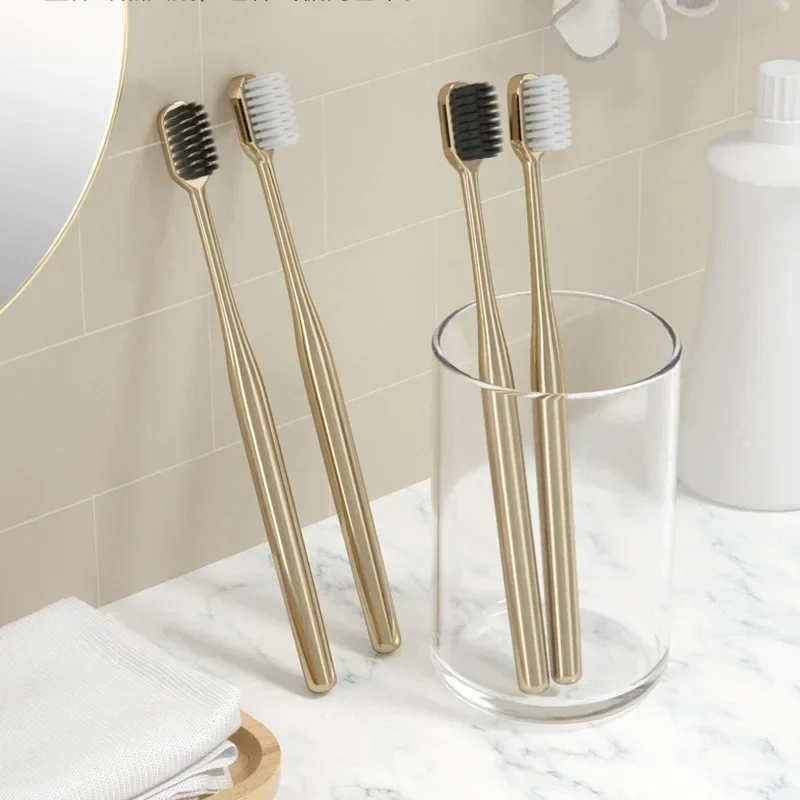 

Luxury Soft Toothbrush Men Women Adult Tooth Brush Electroplate Gold Silver Color Dental Brushes Toothbrushes